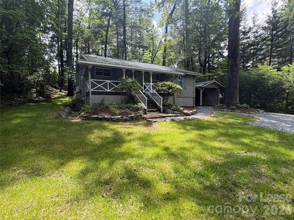 495 Armstrong Avenue , Hendersonville, NC 28739