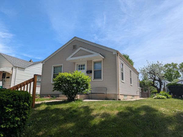 3130 S Clement Ave, Milwaukee, WI 53207