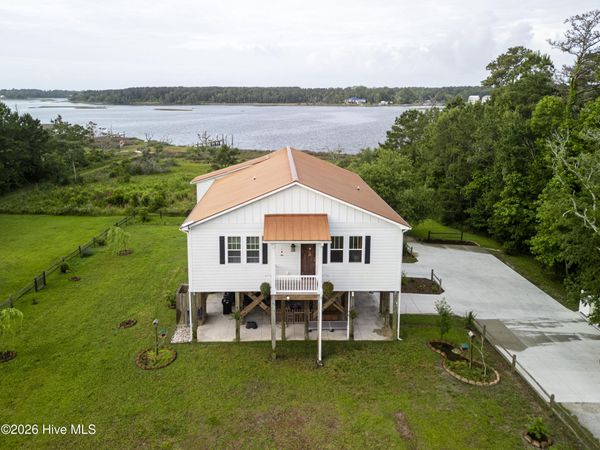 144 Ray Lane, Swansboro, NC 28584