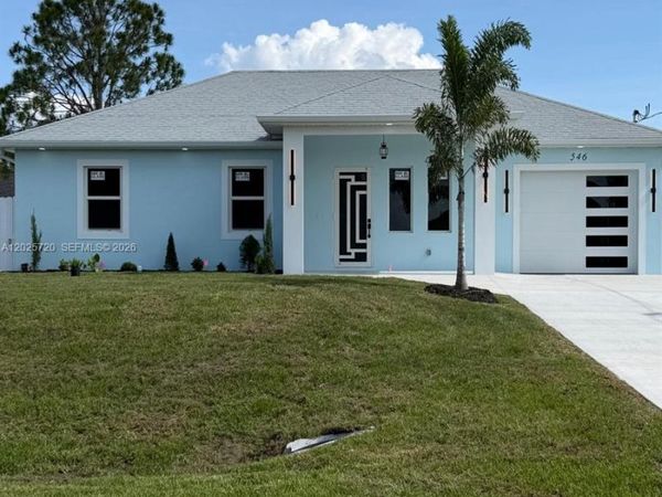 546 E Louisville St , Lehigh Acres, FL 33974