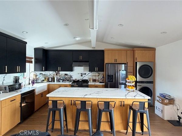 7257 Wilbur Avenue, Reseda, CA 91335