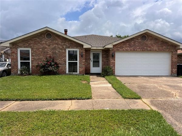 5311 E IDLEWOOD Drive , New Orleans, LA 70128