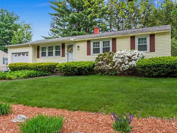 14 Upstone Drive, Nashua, NH 03063