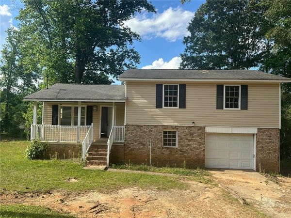 130 Knob Drive , Carrollton, GA 30116
