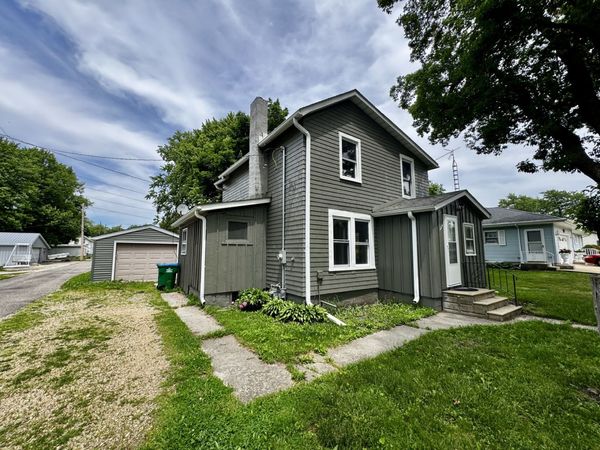 404 4th Street , Mendota, IL 61342