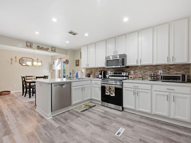 524 Thorngate Court, Galloway, OH 43119 Photo 19