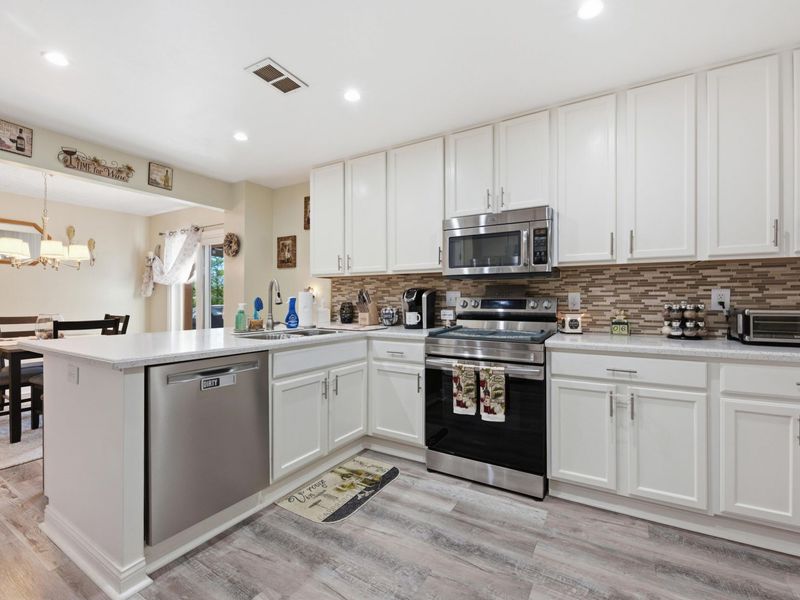 524 Thorngate Court, Galloway, OH 43119 Photo 21
