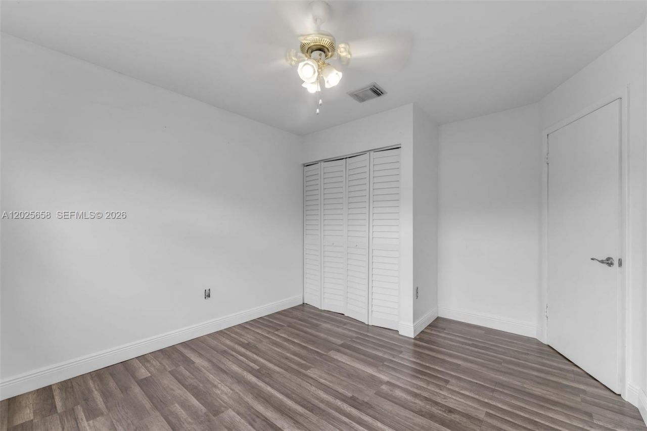 12682 NW 7th Way , Miami, FL 33182 Photo