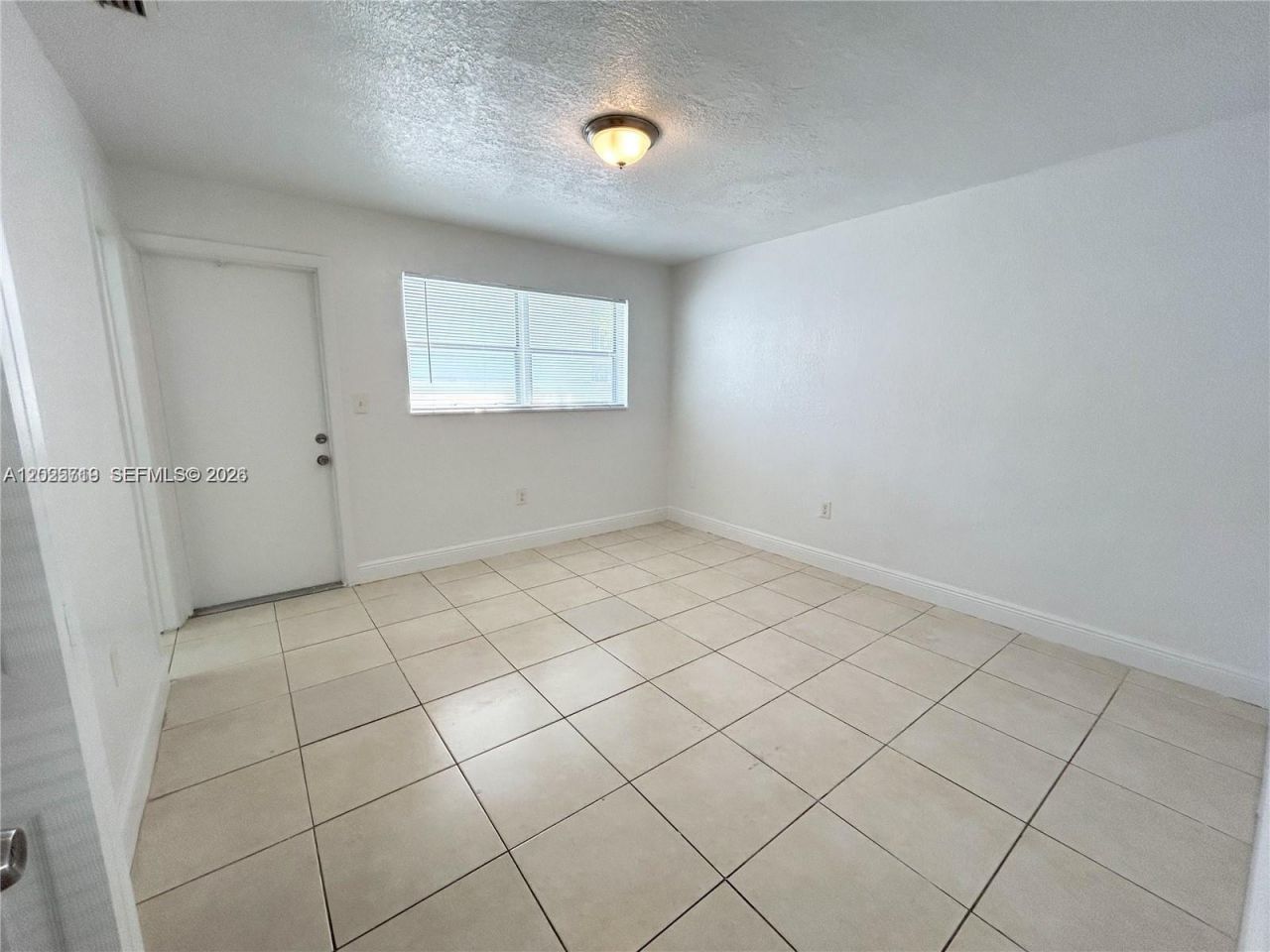 2070 NE 162nd St, Unit 4, North Miami Beach, FL 33162 Photo