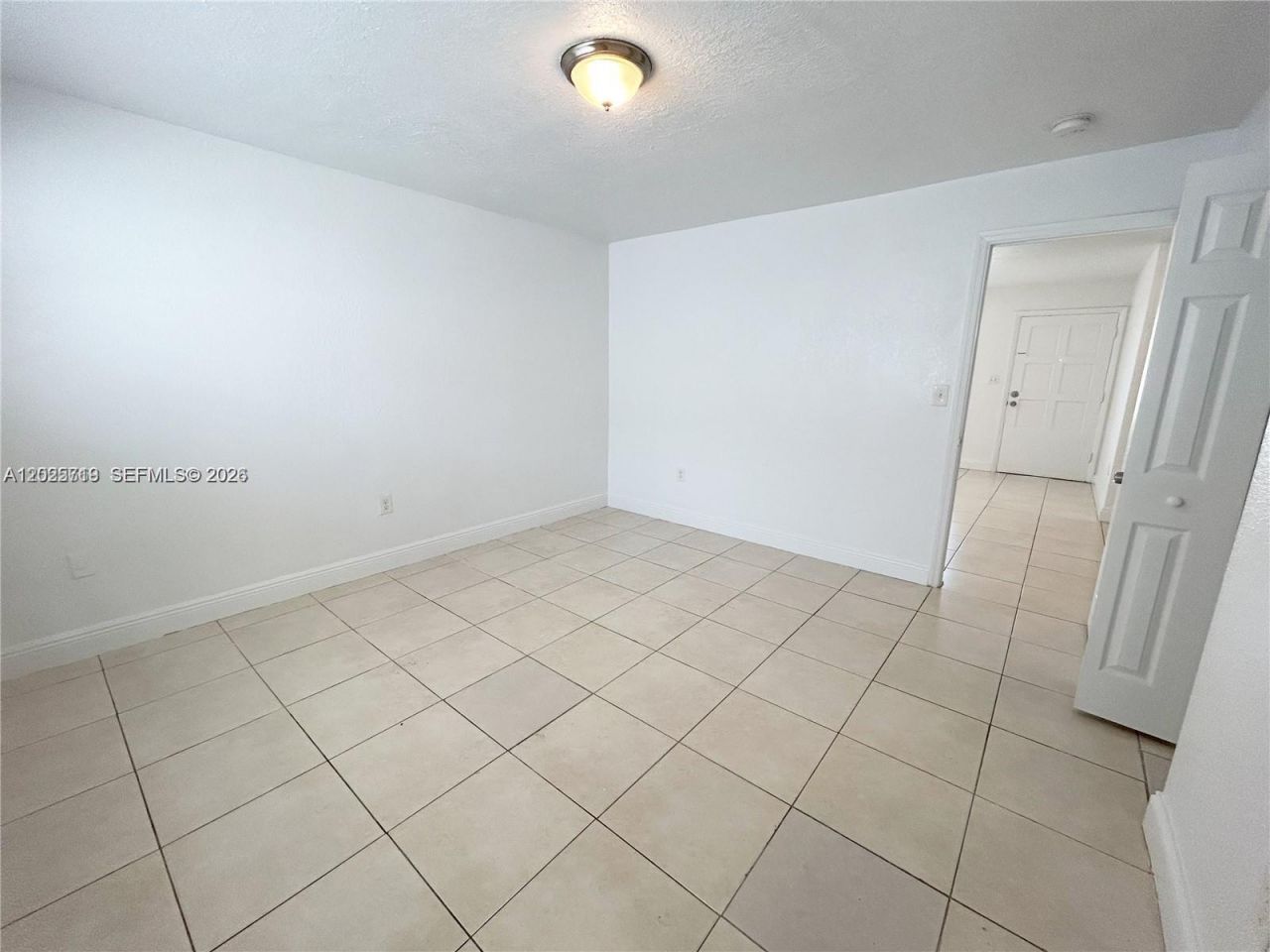 2070 NE 162nd St, Unit 4, North Miami Beach, FL 33162 Photo