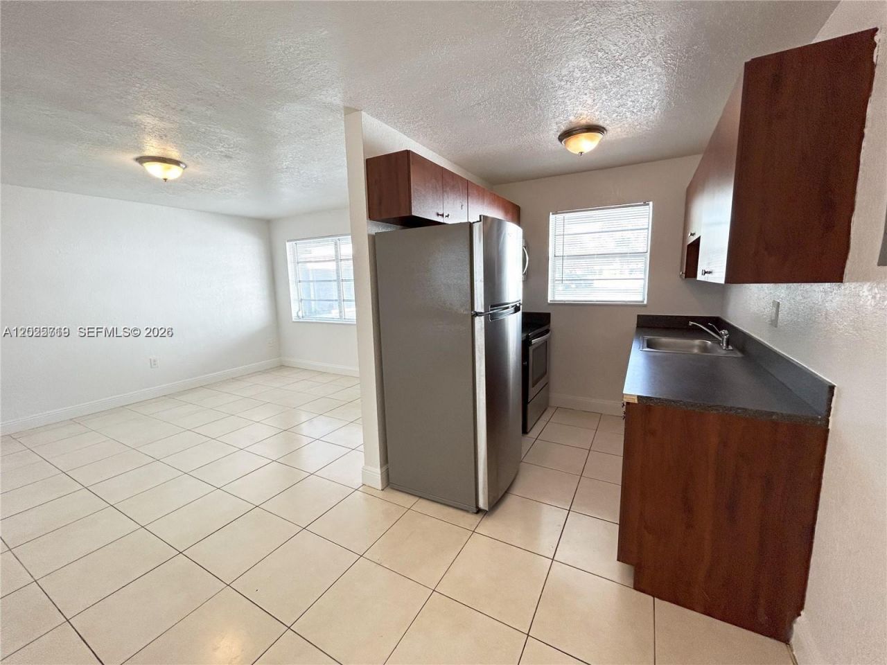 2070 NE 162nd St, Unit 4, North Miami Beach, FL 33162 Photo