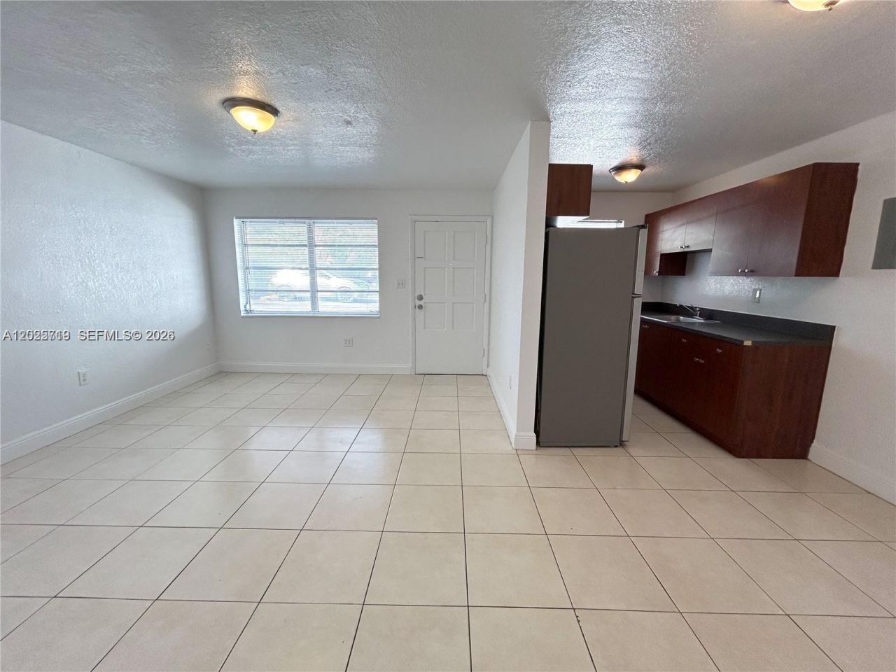 2070 NE 162nd St, Unit 4, North Miami Beach, FL 33162 Photo