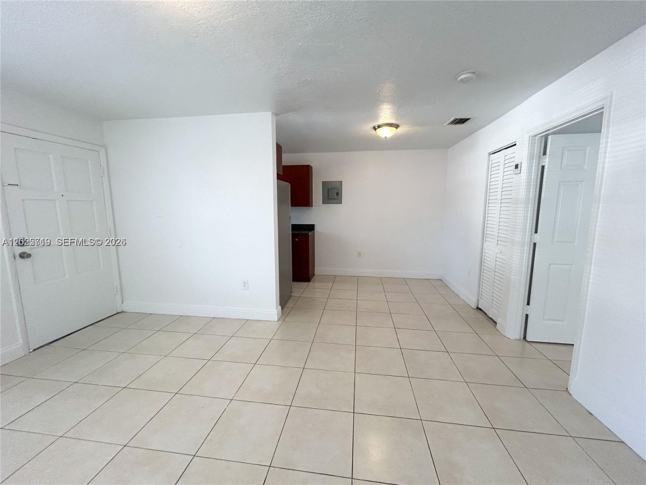 2070 NE 162nd St, Unit 4, North Miami Beach, FL 33162 Photo