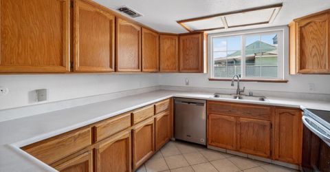 6640 34th, North Highlands, CA 95660 Photo