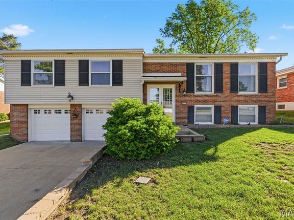 4113 Sunrise Way Drive , St Louis, MO 63125