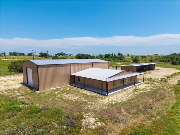 3885 CR 522 B, Stephenville, TX 76401