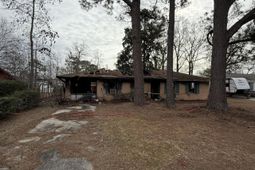 134 Kathryn Drive photo 4