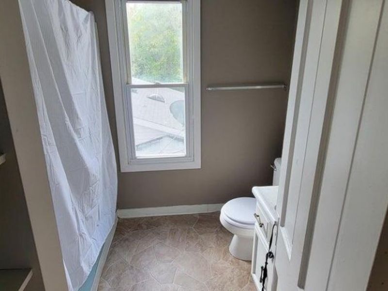 522 E Eureka Street, Lima, OH 45804 Photo 6