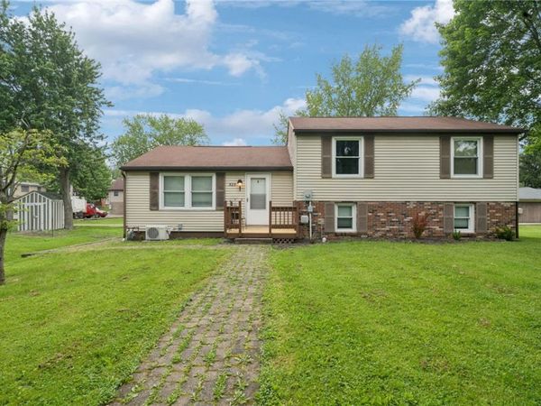 525 Elm St, Indiana, PA 15701
