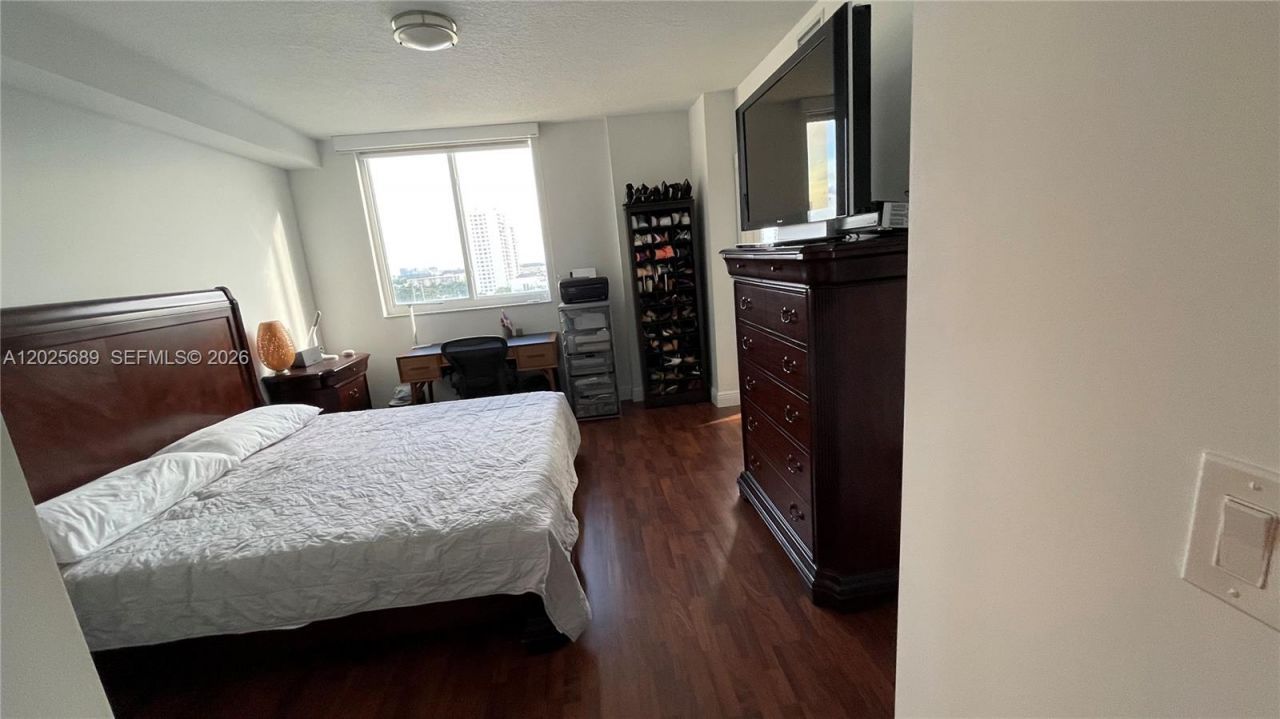 18800 NE 29th Ave , Unit 818, Aventura, FL 33180 Photo