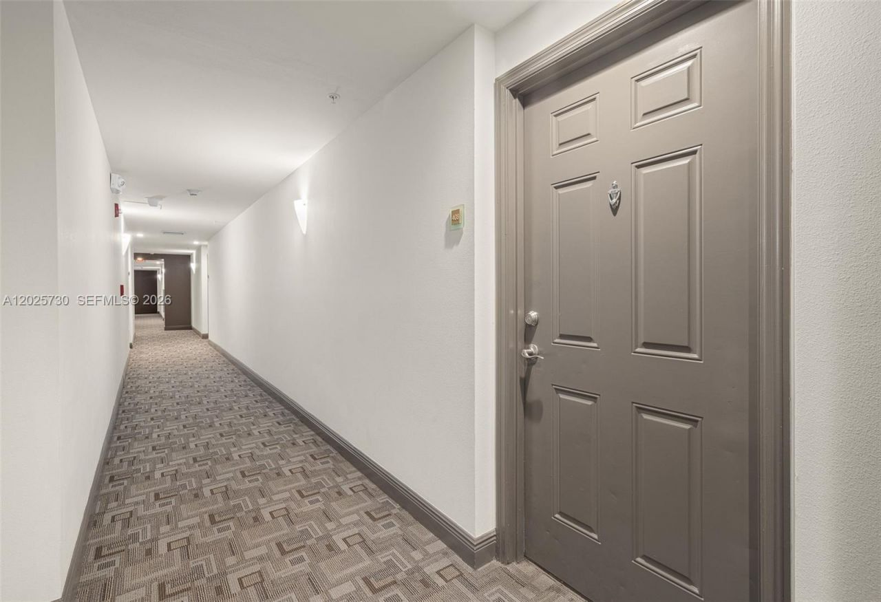 2421 NE 65th St, Unit 408, Fort Lauderdale, FL 33308 Photo