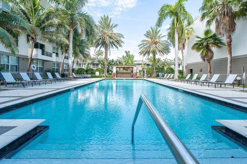 2421 NE 65th St, Unit 408, Fort Lauderdale, FL 33308 Photo