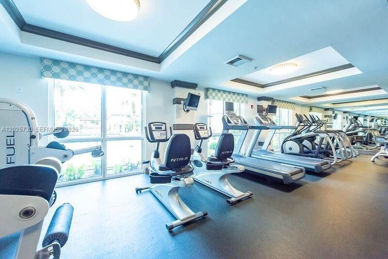 2421 NE 65th St, Unit 408, Fort Lauderdale, FL 33308 Photo
