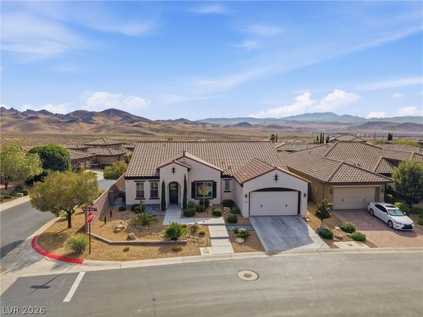 2913 Grande Arch Street, Henderson, NV 89044