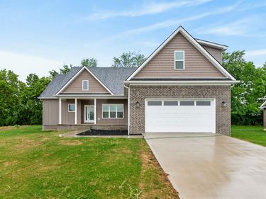 111 Stonegate Drive, Danville, KY 40422