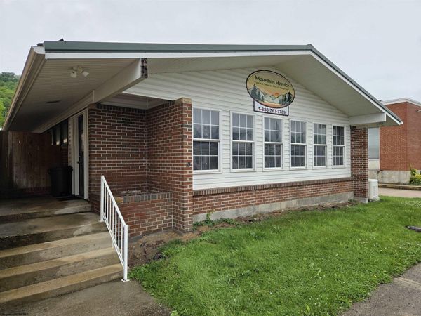 229 Walnut , Parsons, WV 26287