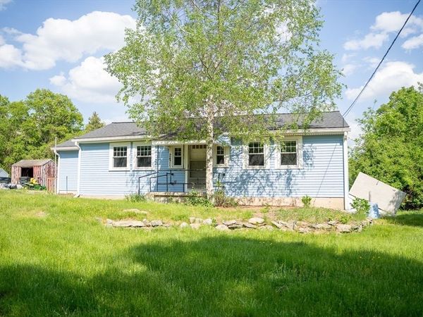 2471 Chestnut St, Dighton, MA 02764