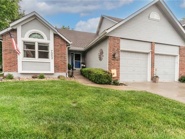 7003 W 156th Terrace, Overland Park, KS 66223