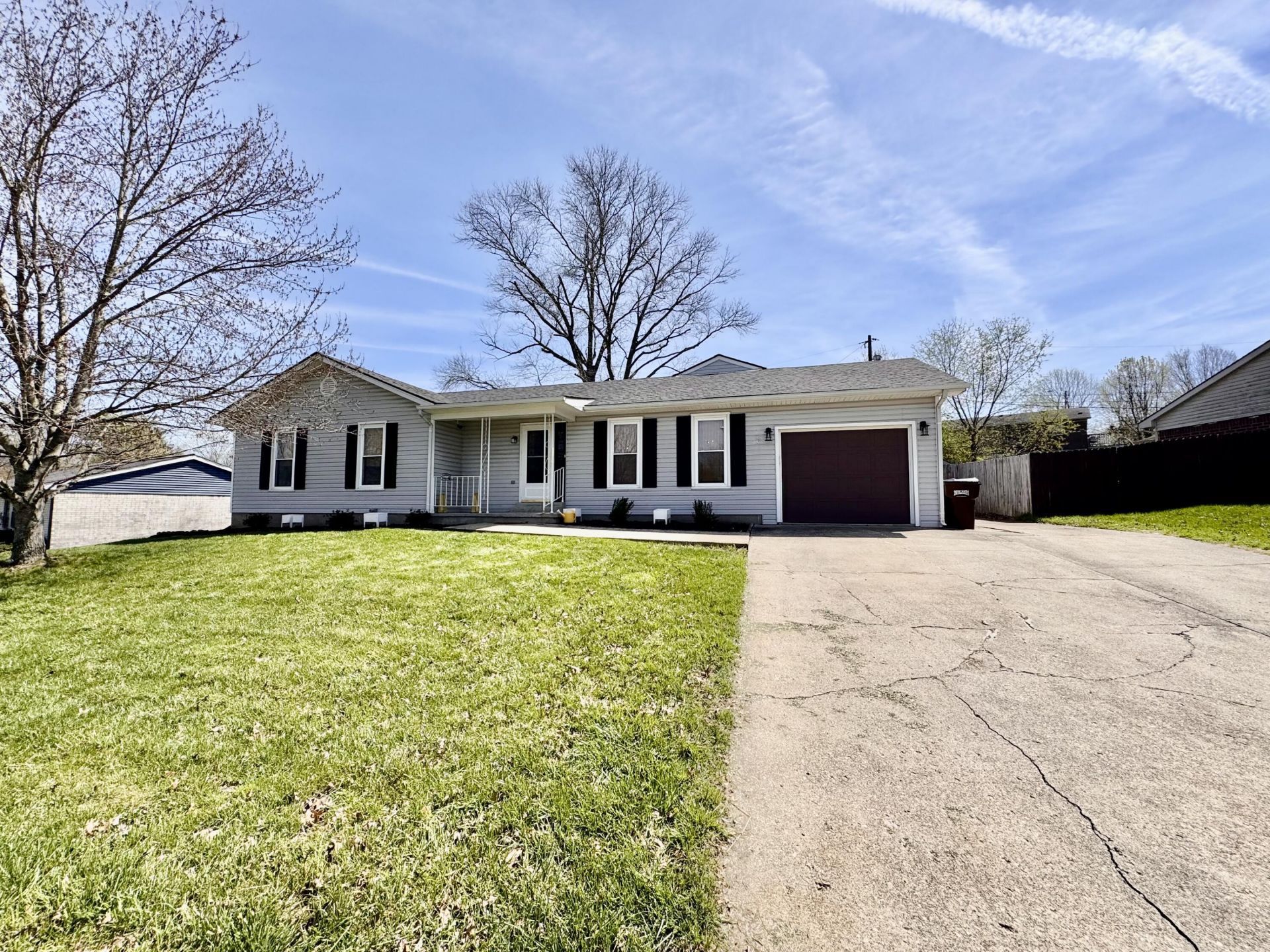 2220 Redbud Lane, Paris, KY 40361