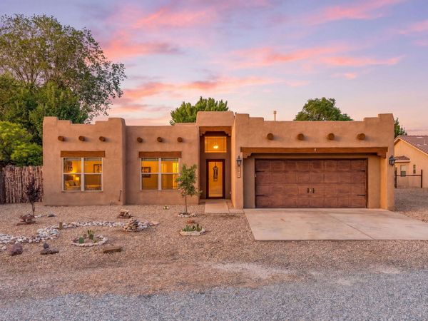 212 Riesling Road, Bernalillo, NM 87004