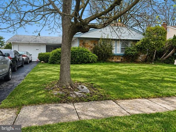 40 TRESCOTT LANE, WILLINGBORO, NJ 08046