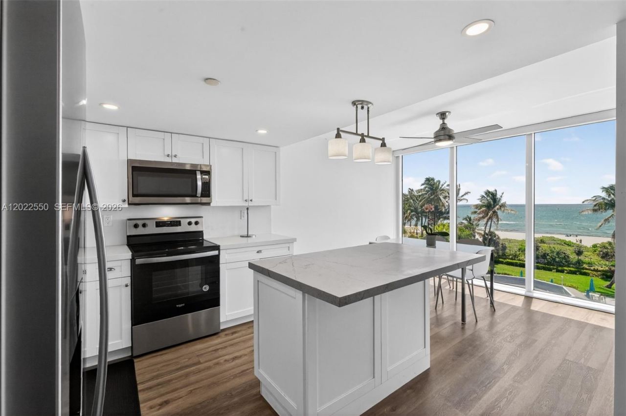 2401 Collins Ave , Unit 602, Miami Beach, FL 33140 Photo