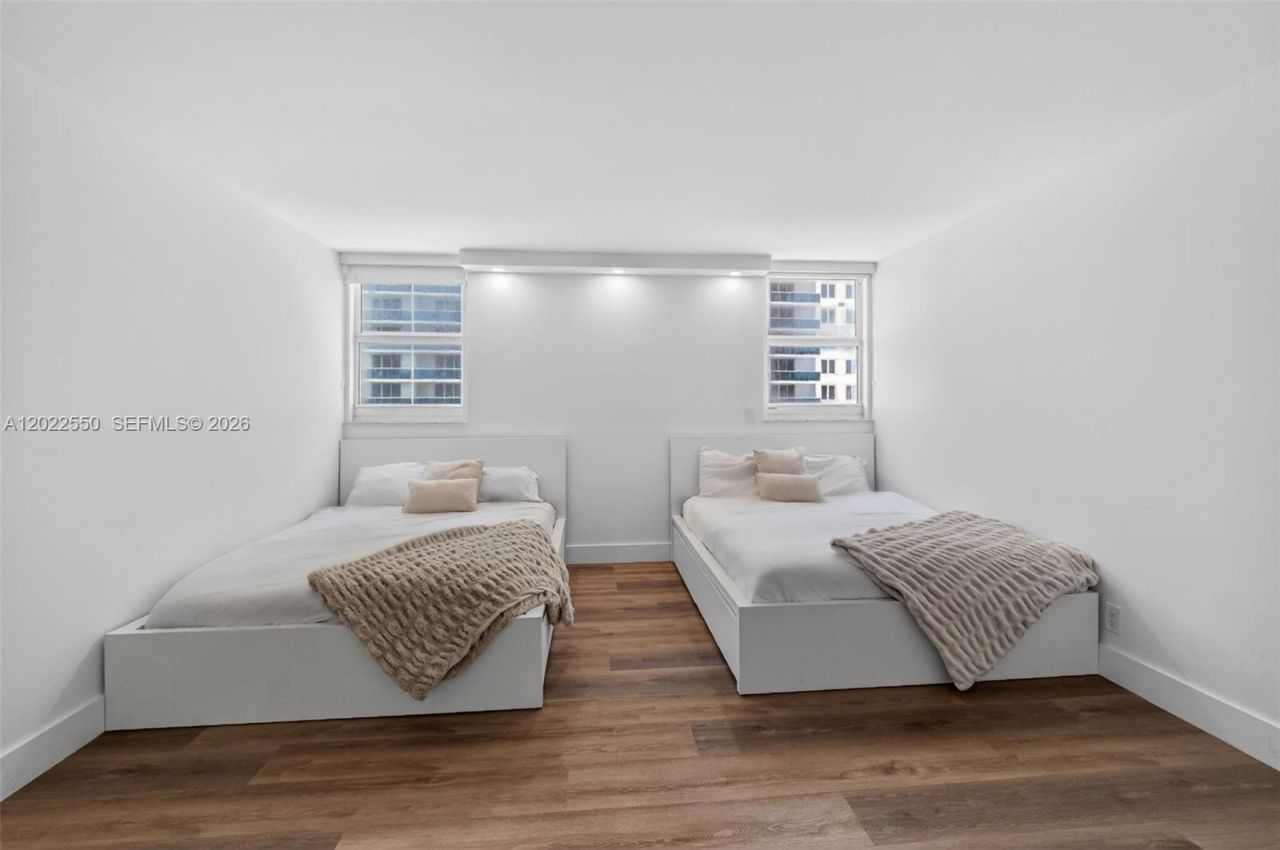 2401 Collins Ave , Unit 602, Miami Beach, FL 33140 Photo