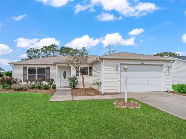 722 CAMINO DEL REY DRIVE , THE VILLAGES, FL 32159