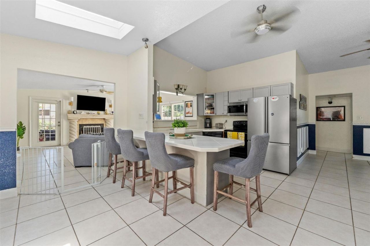 7300 11th Avenue N, Saint Petersburg, FL 33710 Photo
