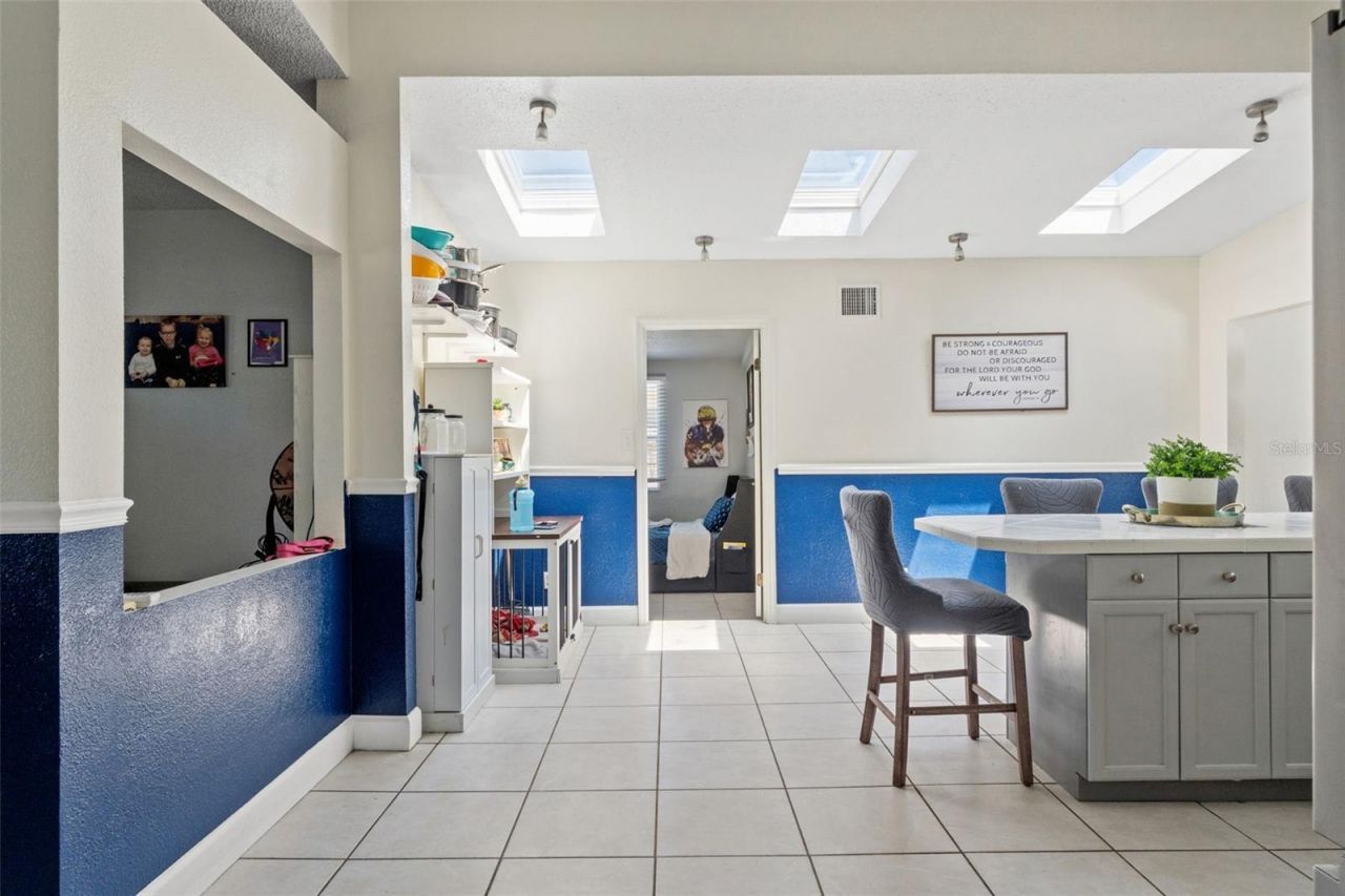 7300 11th Avenue N, Saint Petersburg, FL 33710 Photo