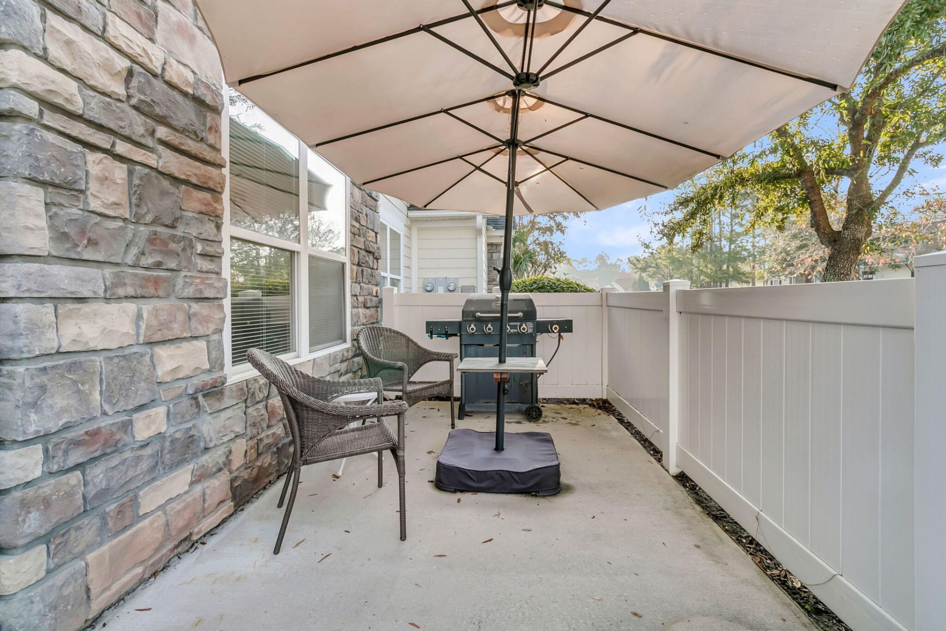 8800 Dorchester Road Photo 33