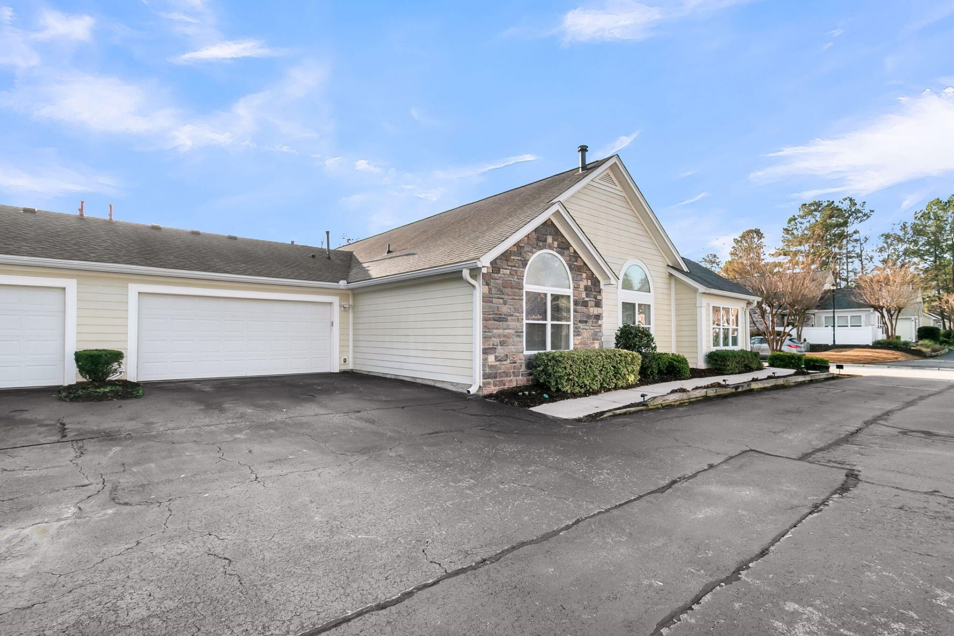 8800 Dorchester Road Photo 4