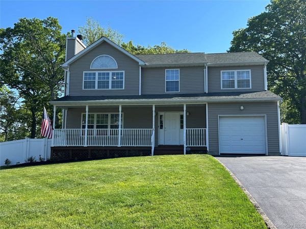 27 Sunburst Drive , Rocky Point, NY 11778