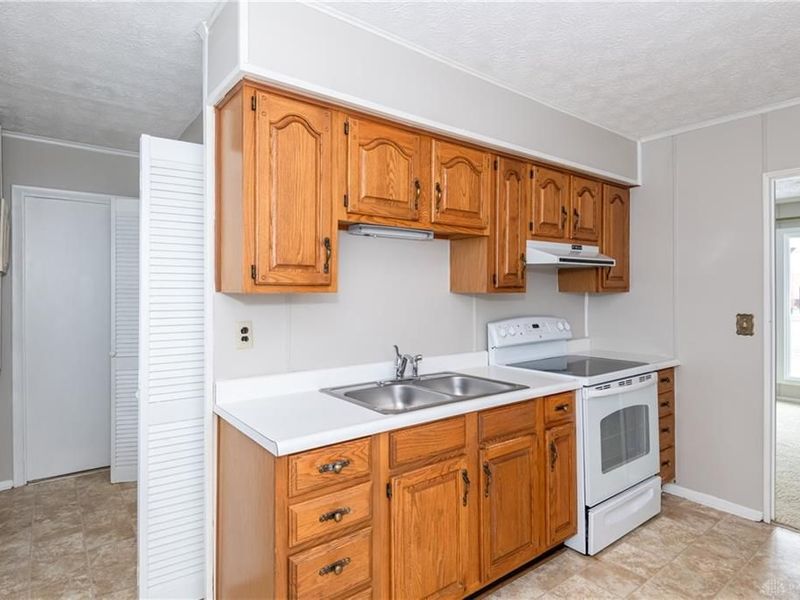 2974 Woodman Drive, Kettering, OH 45420 Photo 6