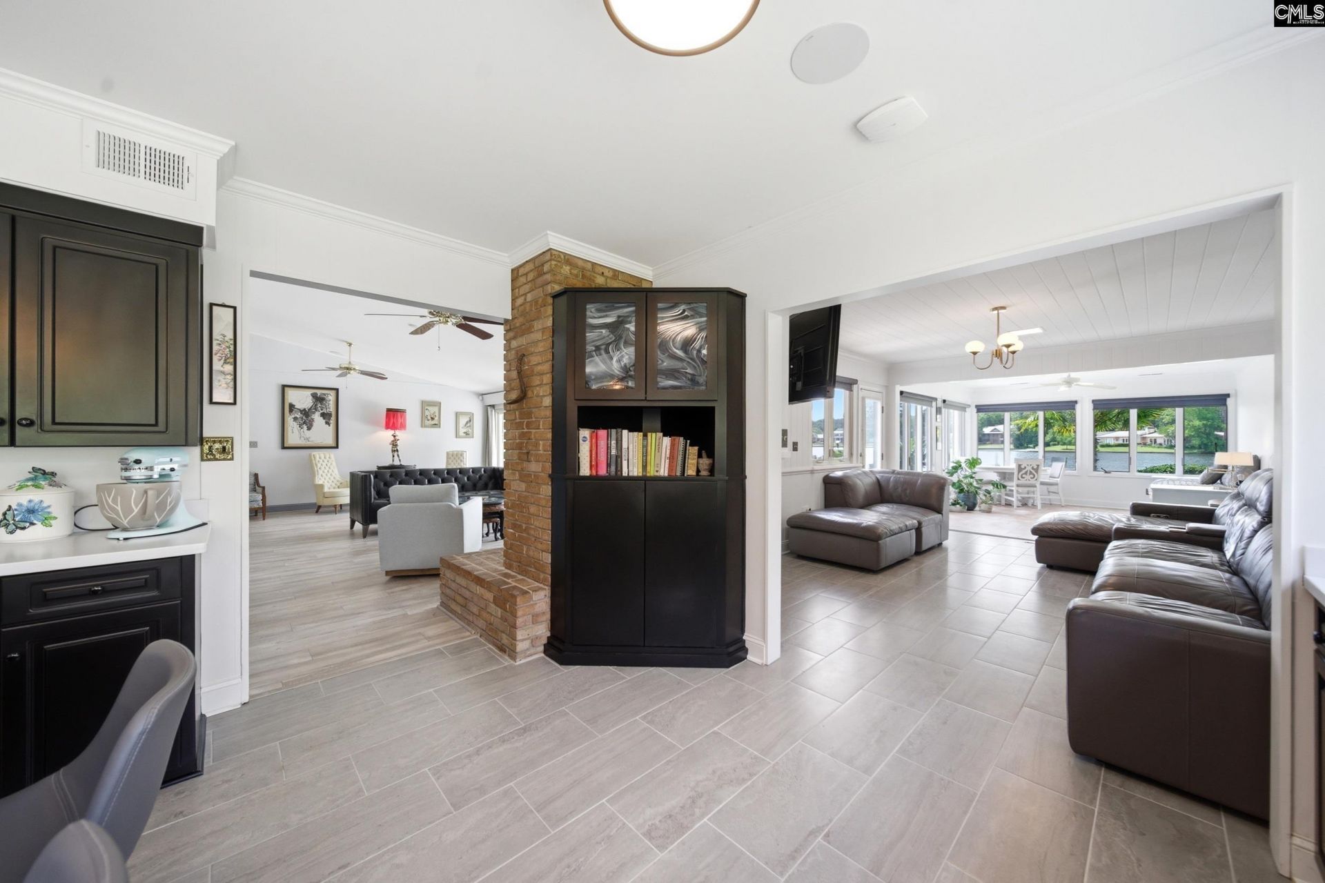 6211 Lakeshore Drive  Photo 12