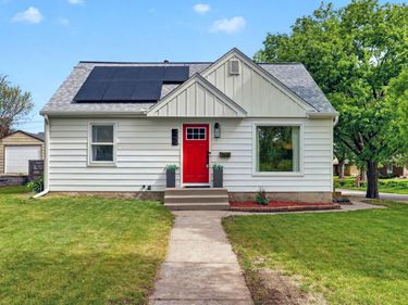 4100 43rd Avenue N, Robbinsdale, MN 55422