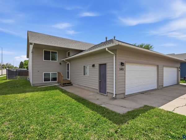 5401 W Oak St, Sioux Falls, SD 57106