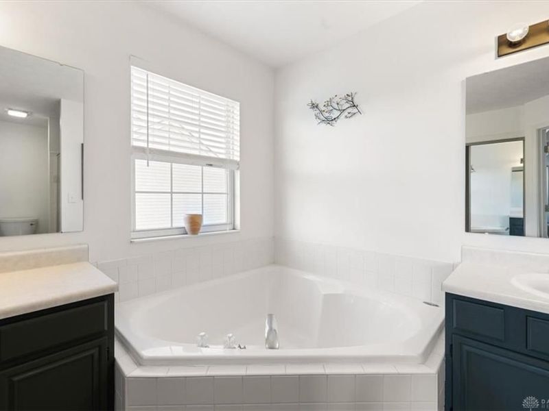 2566 Dunwoody Court, Kettering, OH 45420 Photo 41