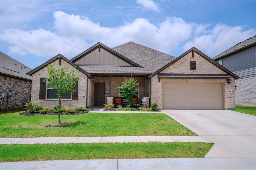 404 Eaton Drive, Justin, TX 76247 Main Photo