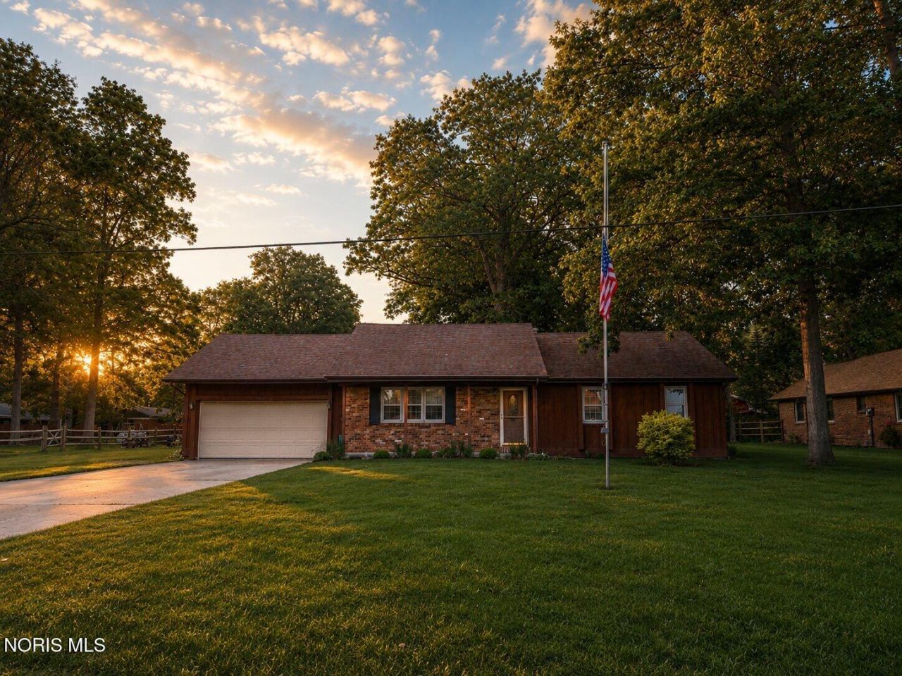26870 W Woodland Court, Millbury, OH 43447 Main Photo